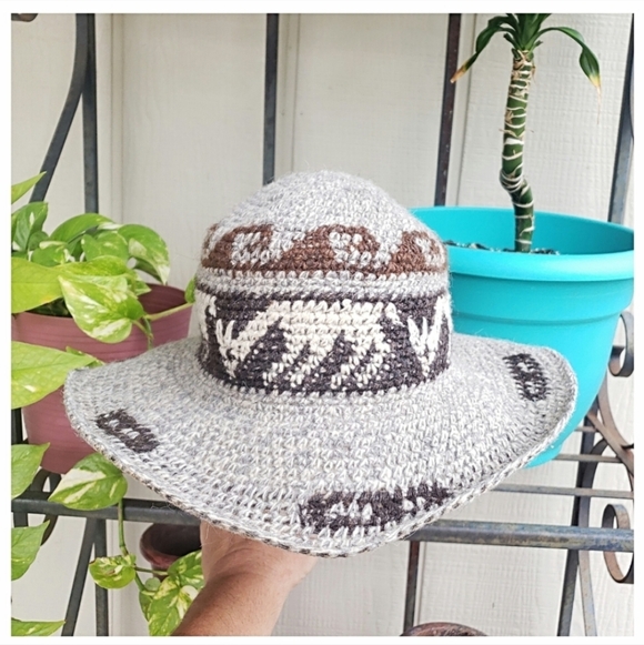 Vintage Hand Woven Peruvian Alpaca Wool Hippie Hat - Picture 6 of 16